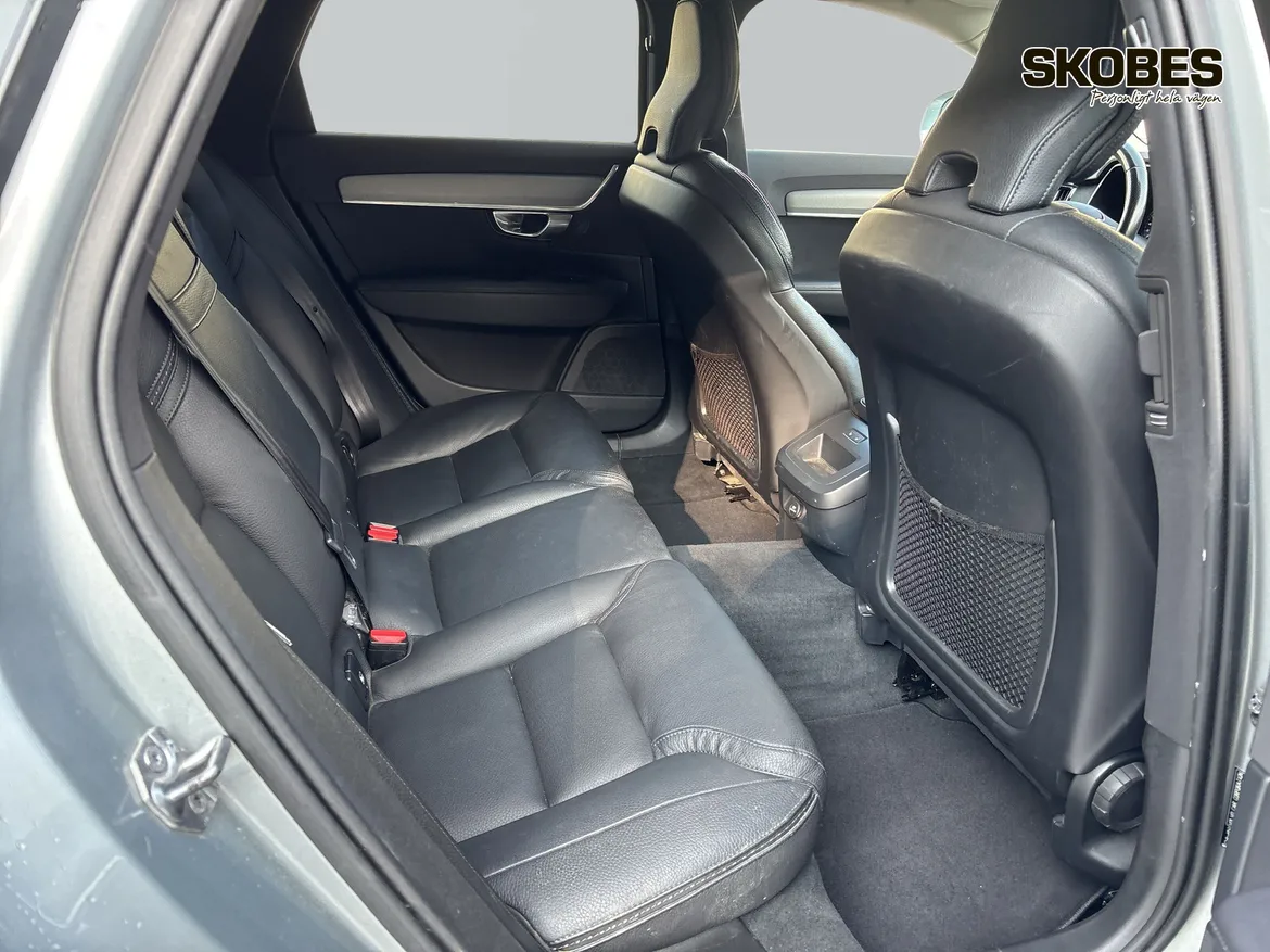 Volvo V90 Cross Country