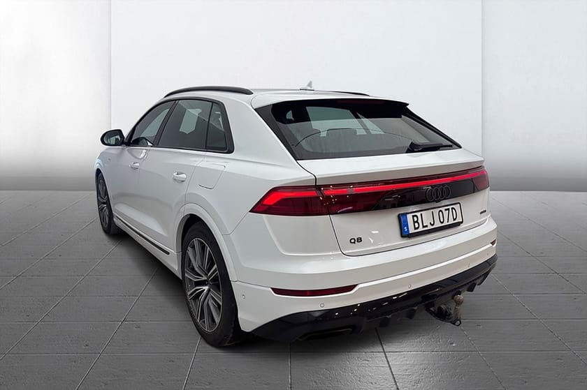 Bild 5 av Audi Q8 60 TFSI e quattro Q S Line BlackApp+ Drag 360° Valcona MOMS 490hk