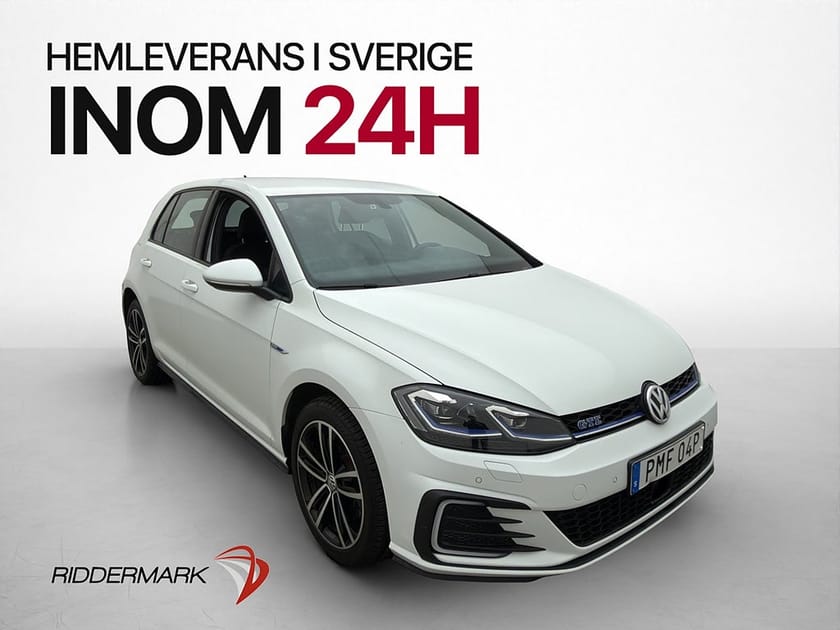 Bild 3 av Volkswagen Golf GTE 204hk Digital cockpit Värmare Nyservad