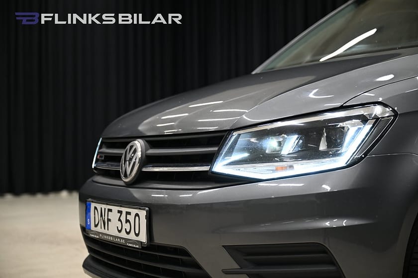 Bild 3 av Volkswagen Caddy Maxi Van 4Motion DSG Nedlackad|LED|Inredd|Drag|GPS|Värmare