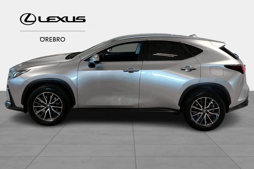 Bild 3 av Lexus NX 450h+ Business Plus inklusive vinterhjul
