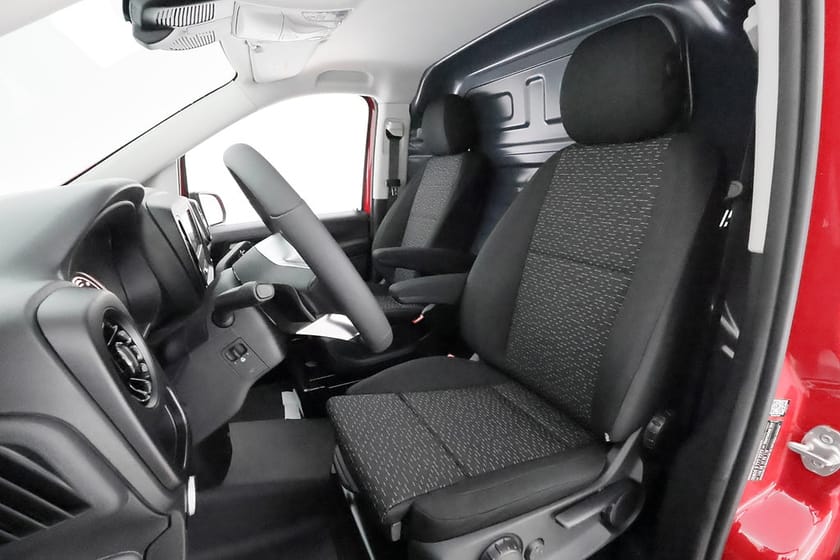 Bild 2 av Mercedes-Benz eVito 112
