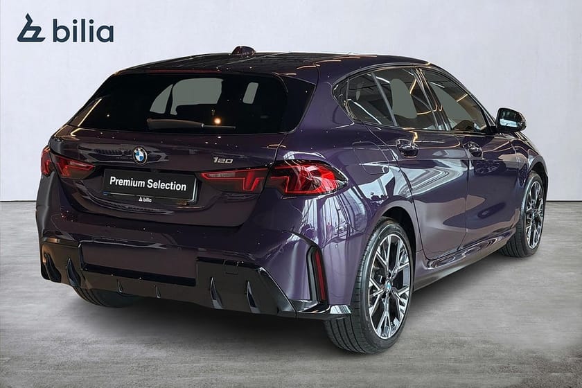 Bild 4 av BMW 120 Aut M Sport | Navi | H&K | Rattvärme | Backkamera