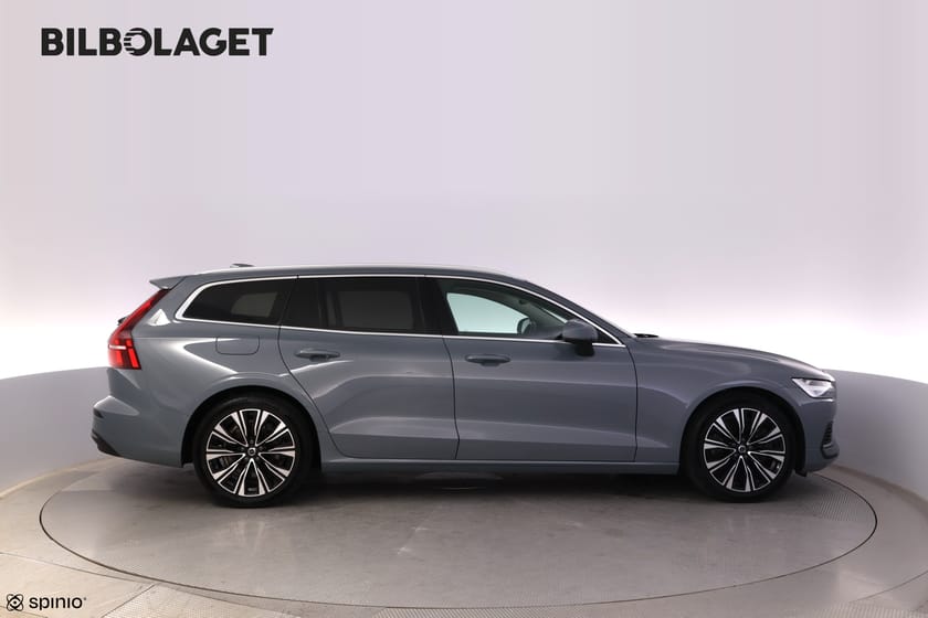 Bild 2 av Volvo V60 Recharge T6 Core Edition H/K LJUSPKT LÄDER