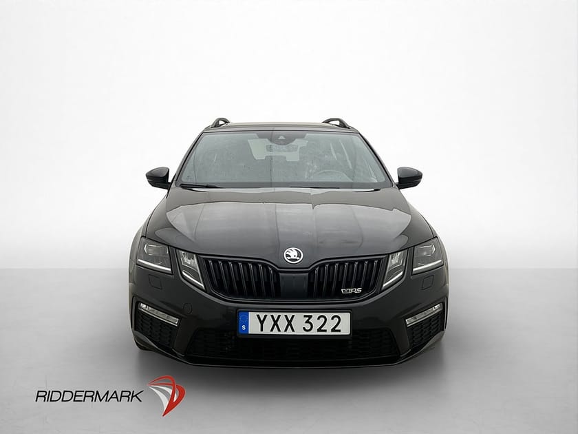 Bild 2 av Škoda Octavia Kombi RS Skoda 2.0 TSI 245hk Panorama Cockpit Canton Drag