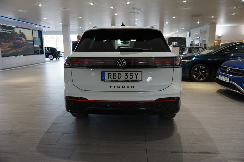 Bild 4 av Volkswagen Tiguan R-LINE 2.0 TDI  4M 193 HK DSG