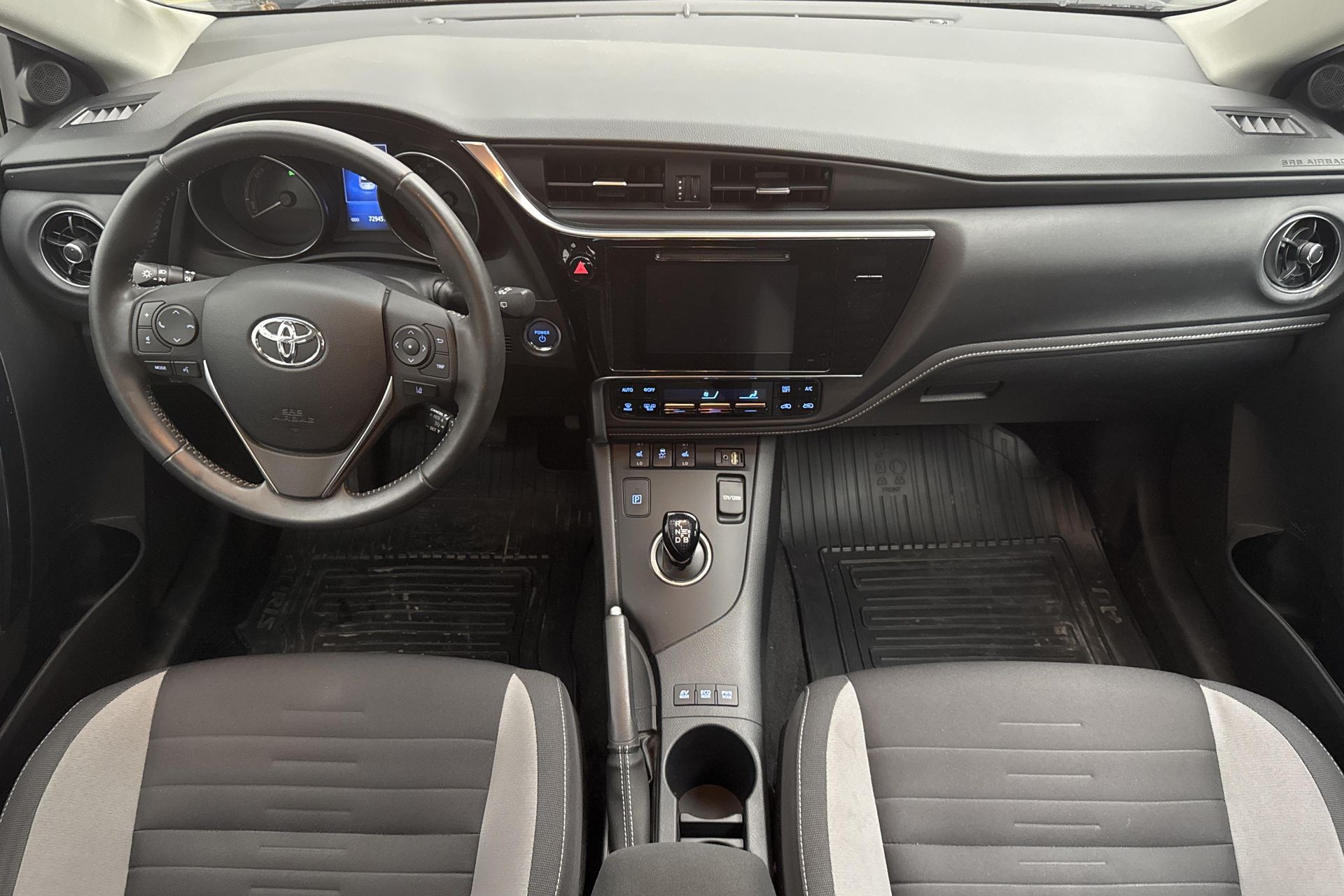 Toyota Auris Hybrid 2016, bild 7/10