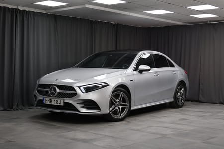 Mercedes-Benz A 250 e Sedan AMG Line Advanced Plus Panorama Multibeam