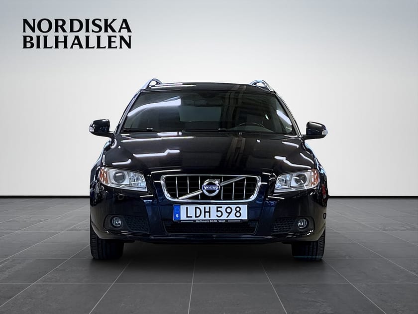 Bild 2 av Volvo V70 **RESERVERAD**