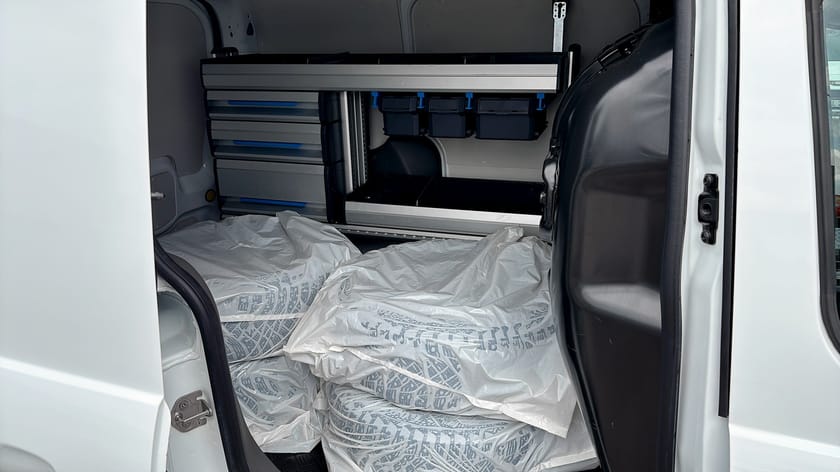 Bild 5 av Ford Transit Connect 200 Trend L1 100hk Dragkrok Inredd Taklastbågar