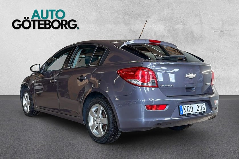 Bild 4 av Chevrolet Cruze Halvkombi 1.6 Dragkrok Fullservad  AUX Nybesiktigad
