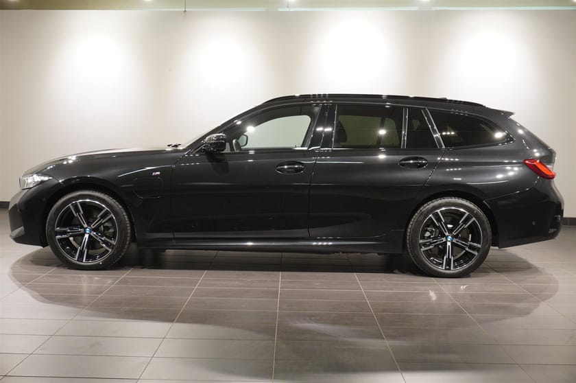 Bild 2 av BMW 330e xDrive Touring M Sport Active Edt. Drag HiFi Fartpilot PA