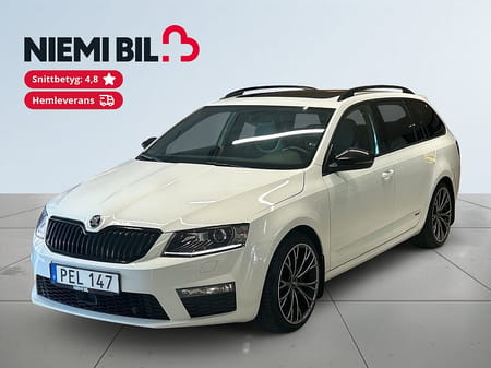 Škoda Octavia Kombi Skoda 2.0 TDI 4x4 RS Drag Mvärme B-kamera Panorama S&V