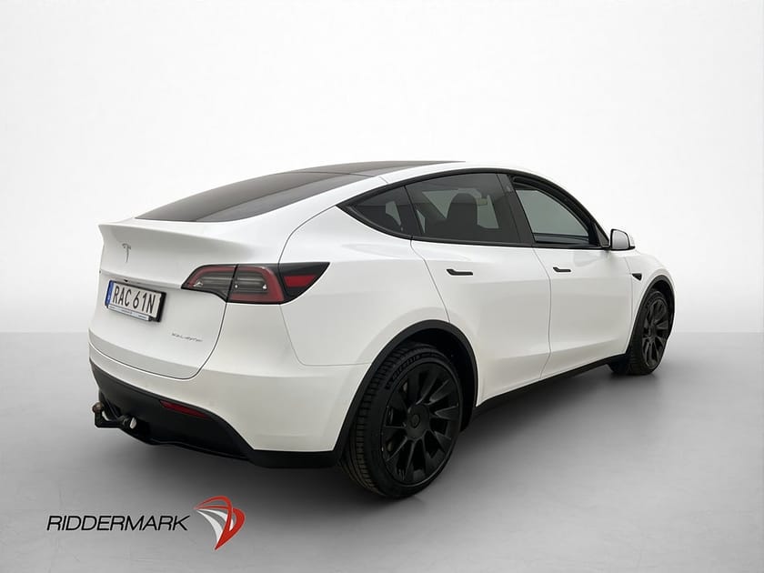 Bild 5 av Tesla Model Y Long Range AWD Panorama Dragkrok Autopilot