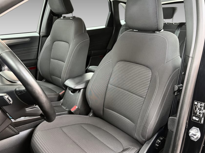 Bild 5 av Ford Kuga Hybrid AWD 2.5 190 HEV Titanium A