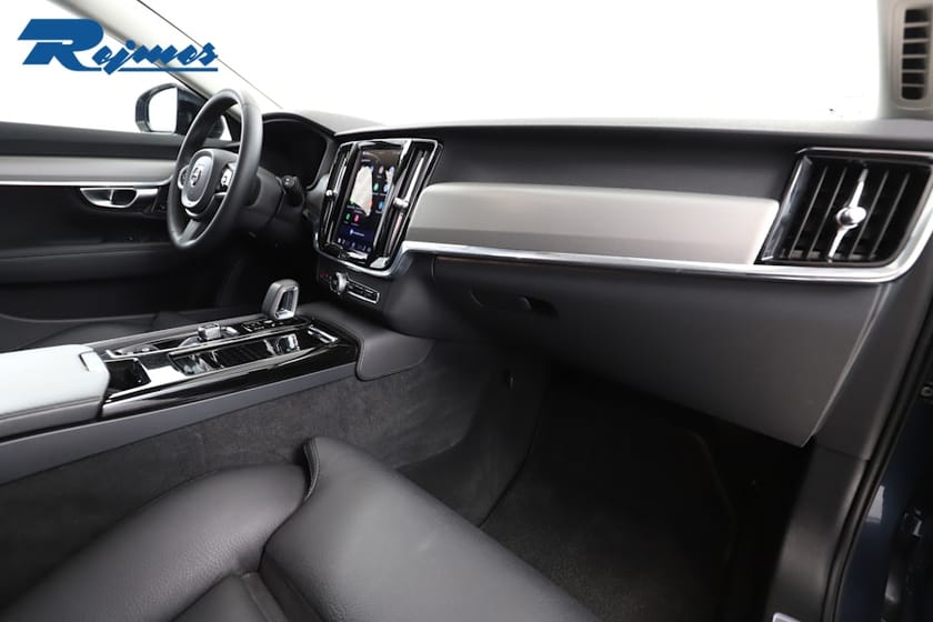 Bild 5 av Volvo V90 Recharge T6 Plus Dark