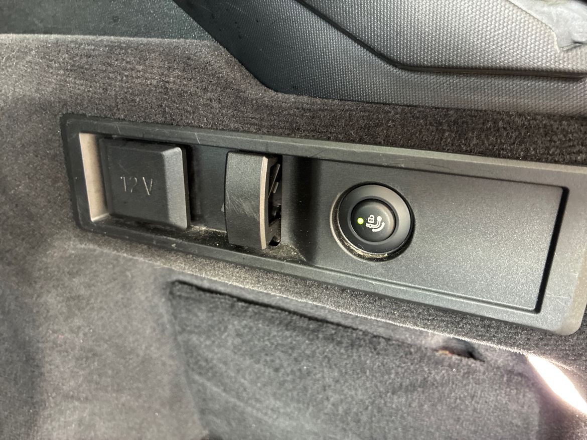 BMW BMW 330e xDrive Touring — bild 25