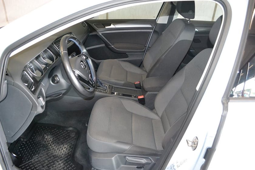 Bild 4 av Volkswagen e-Golf Värmepump Vinterhjul Navi 136hk