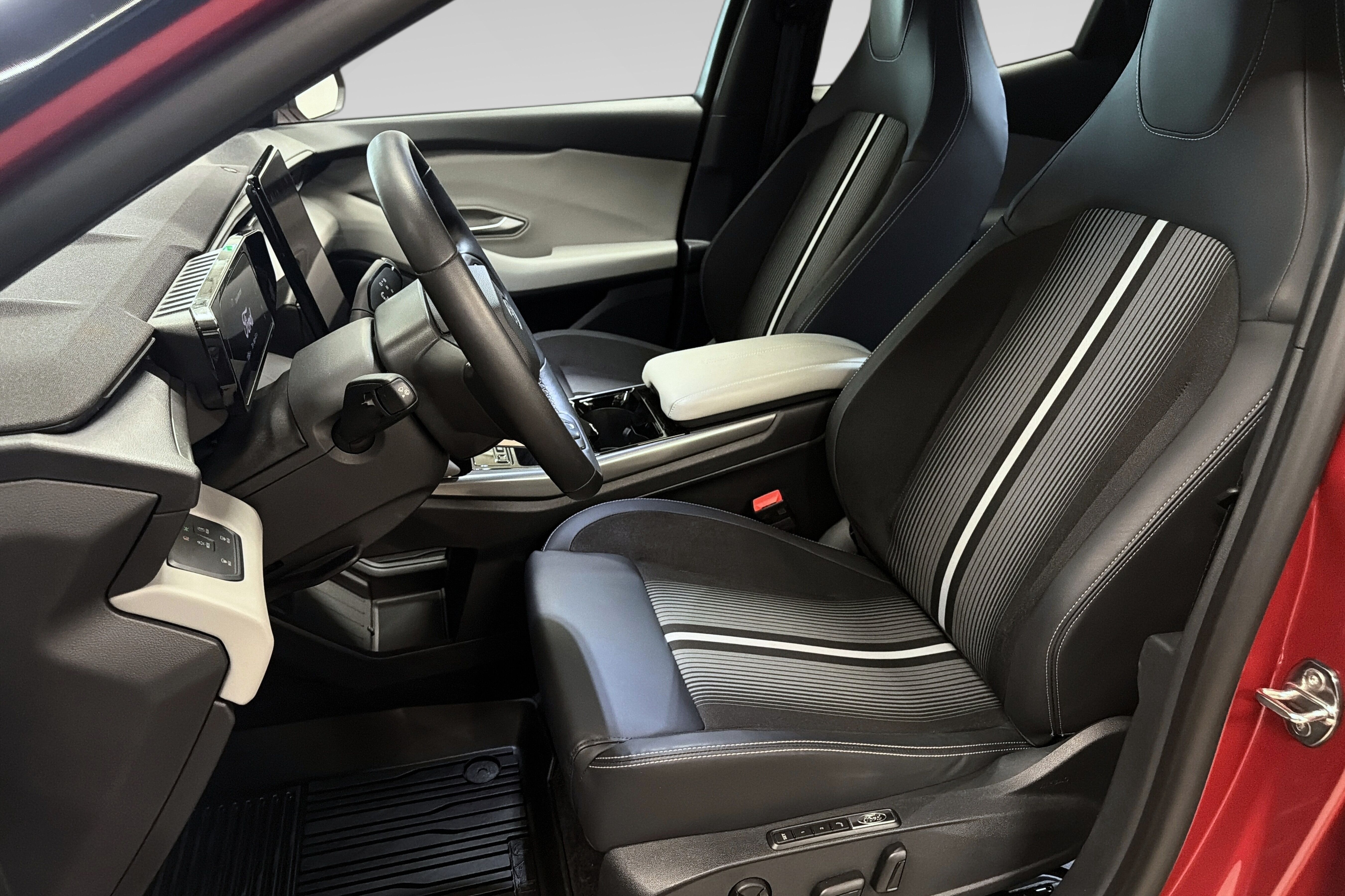 Ford Capri EV Extended Range RWD bilde 10