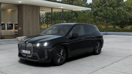 BMW iX xDrive60 Fully Charged M Sport Ed Drag