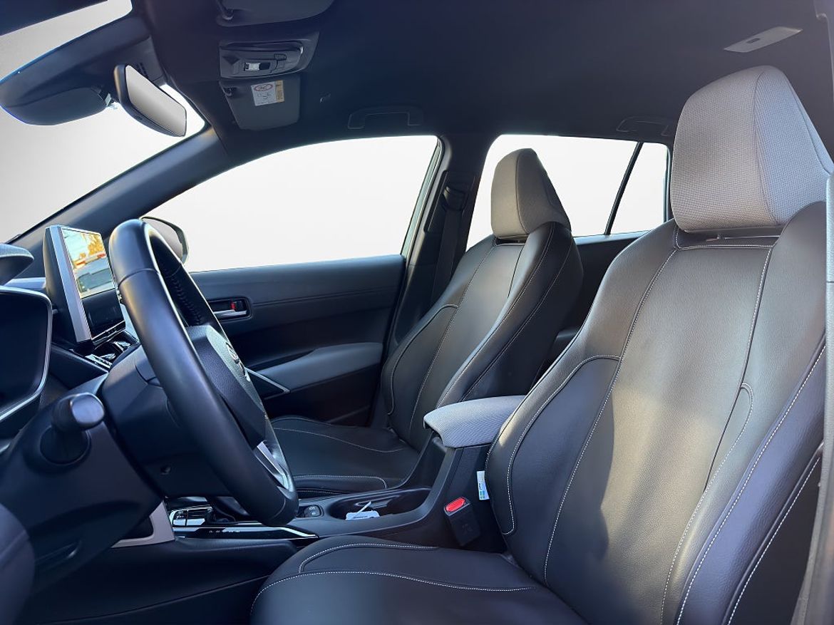 Toyota Corolla Cross Hybrid, bild 12 av 17