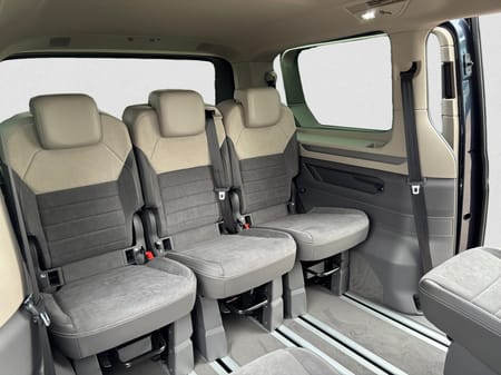 Volkswagen Multivan eHybrid 4M