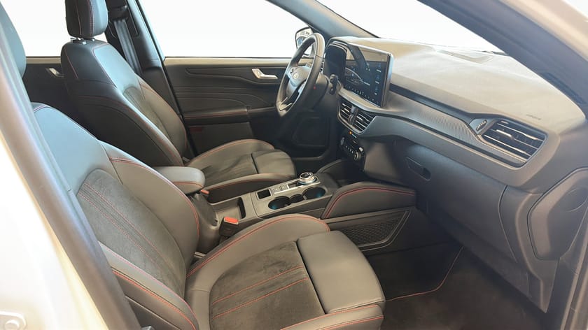 Bild 3 av Ford Kuga Plug-In Hybrid ST-LINE X 2.5 PHEV 243HK / 360-kamera / Drag