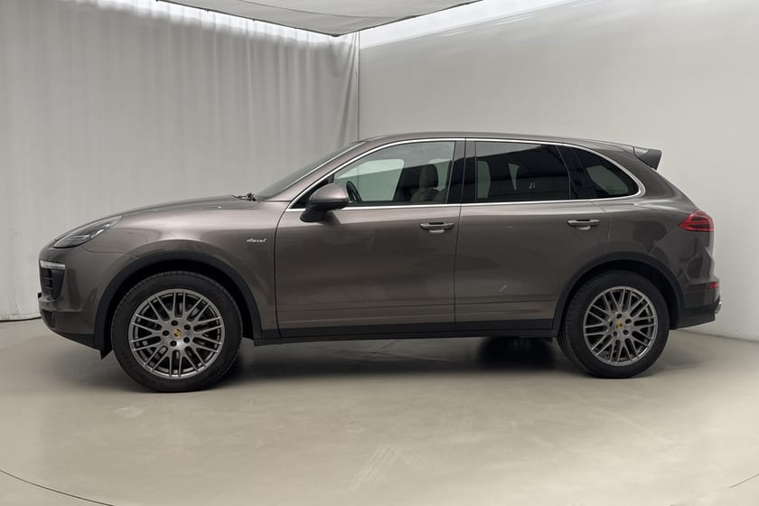 Bild 2 av Porsche Cayenne Diesel (262hk) Läder GPS Backkamera