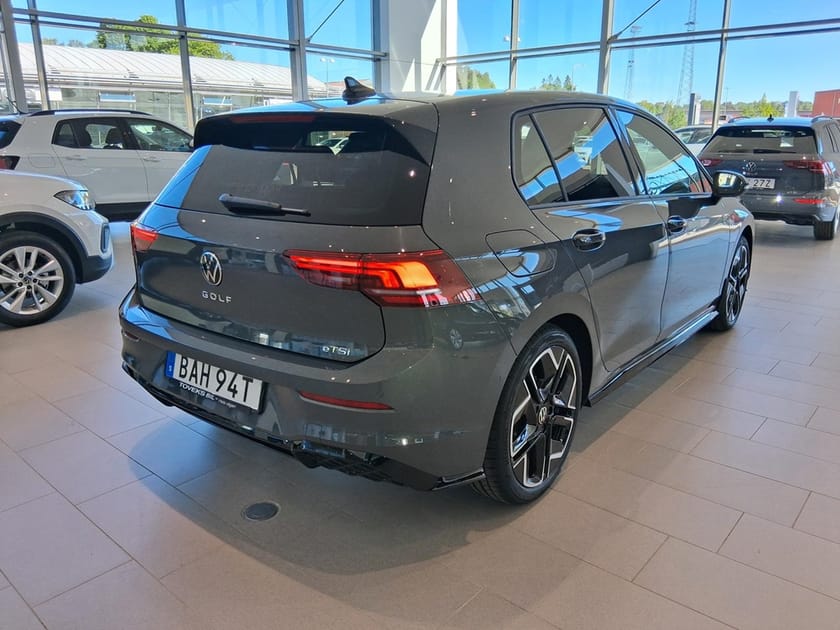 Bild 3 av Volkswagen Golf R-LINE 1,5 ETSI 150 HK DSG7