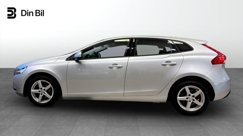 Bild 2 av Volvo V40 D2 120 hk Momentum