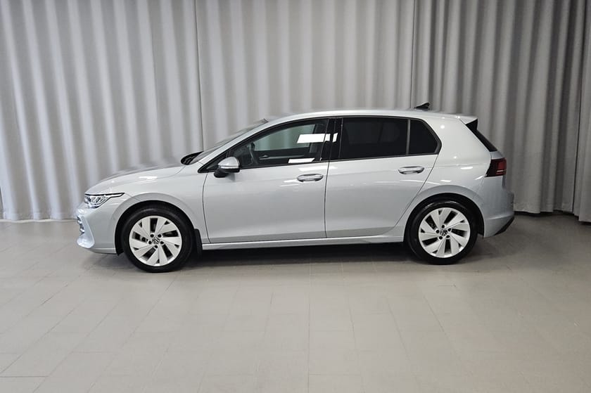 Bild 2 av Volkswagen Golf Life 1.5 eTSI 150HK Aut