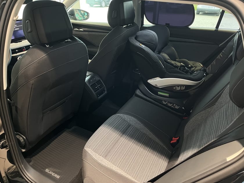 Bild 4 av Škoda Superb iV Kombi