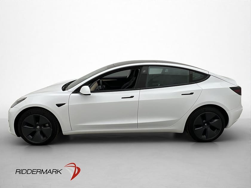 Bild 5 av Tesla Model 3 Standard Range Plus Värmare Panorama Dragkrok