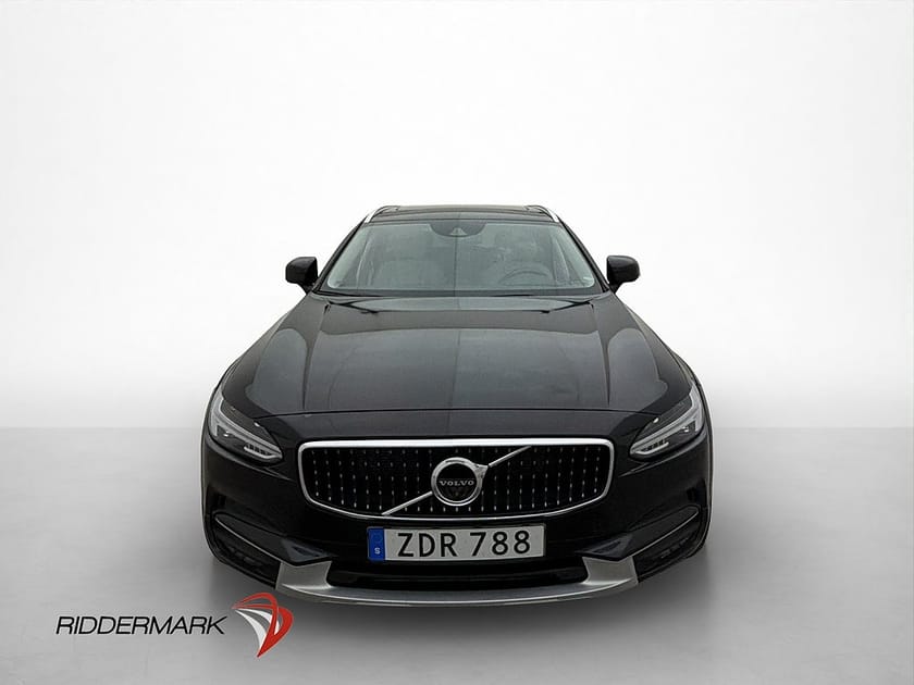 Bild 2 av Volvo V90 Cross Country T5 AWD Inscription Pro Pano VOC Drag