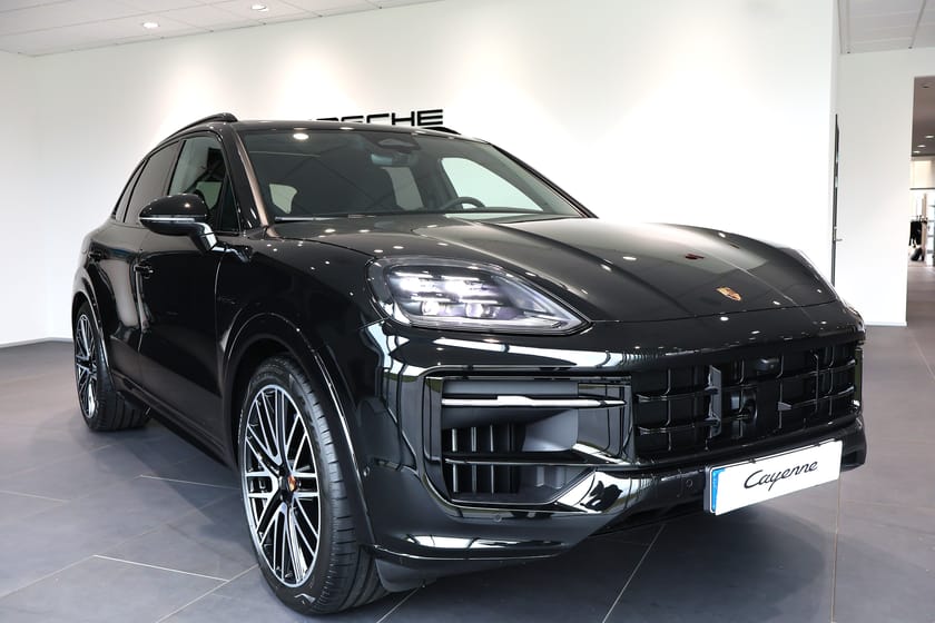 Bild 5 av Porsche Cayenne E-Hybrid Black Edition / 1,95% ränta