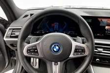 BMW 330e xDrive Touring