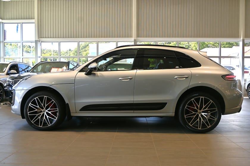 Bild 2 av Porsche Macan S PDK 380hk Pano Värmare Drag BOSE 18väg