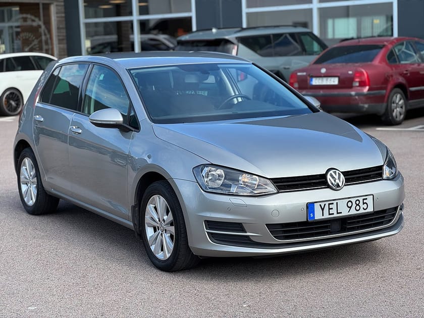 Bild 4 av Volkswagen Golf 1.2 TSI Automat Kamera Sensorer Drag Värmare