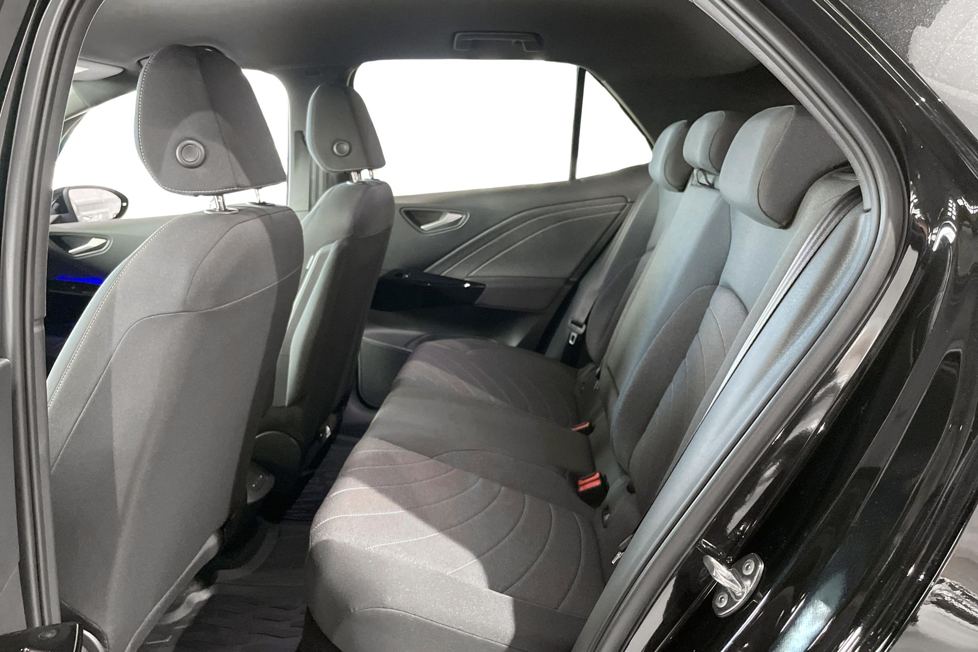 Volkswagen ID.3 Pro Performance 2025, bild 6/8