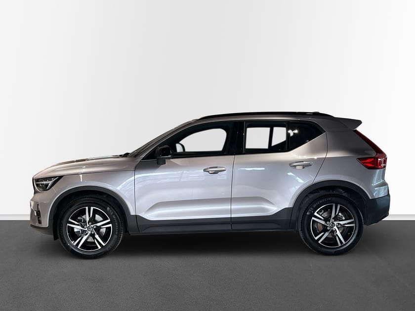 Bild 3 av Volvo XC40 B4 FWD Bensin Plus Dark