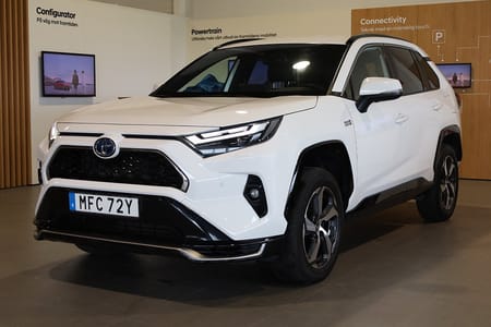 Toyota RAV4 Plug-in Hybrid 306hk AWD / X-Edition / Drag / Kamera