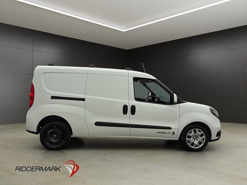 Bild 2 av Fiat Doblò Van L2 1.6 B-Kamera 3-Sits Bluetooth CARPLAY Moms