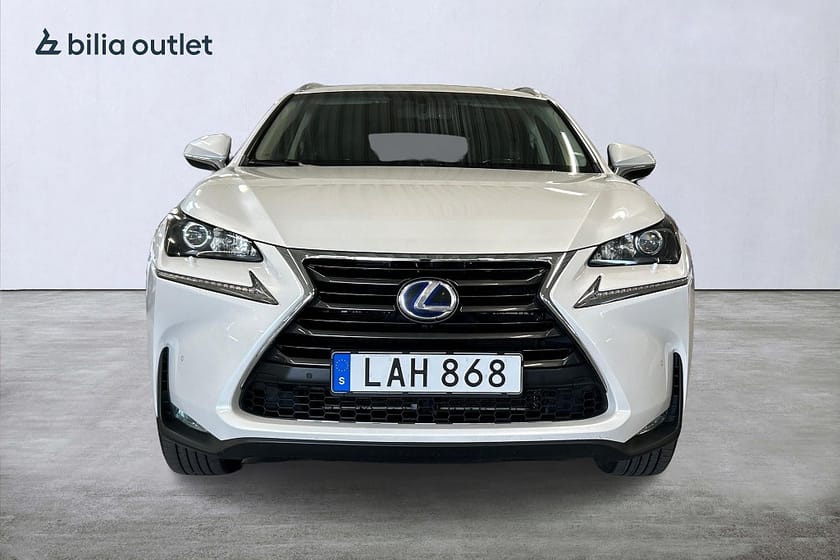 Bild 3 av Lexus NX 300h AWD Business Line 197hk Drag Backkamera Läder