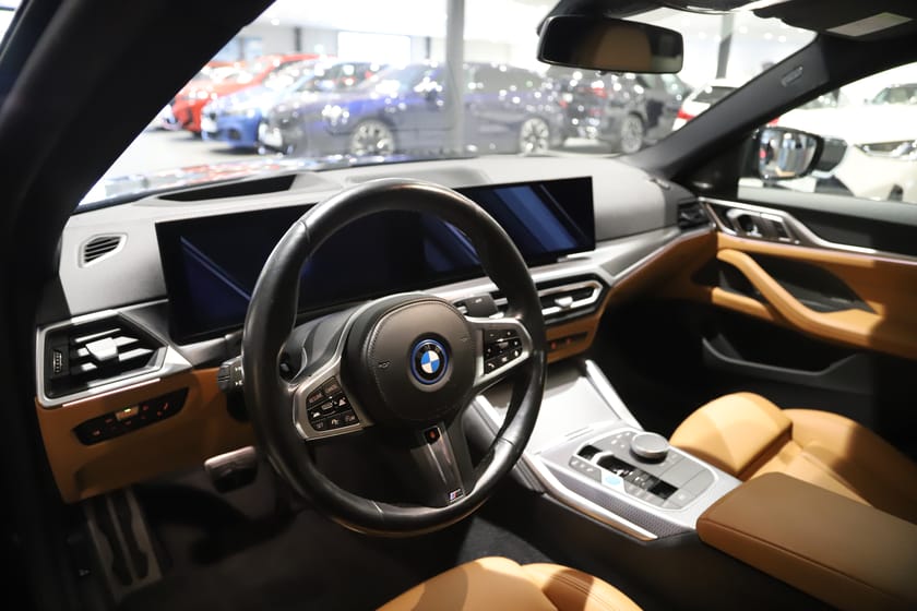 Bild 5 av BMW i4 eDrive40 Gran Coupé M Sport / HUD / Laserljus / HK / Adaptiv