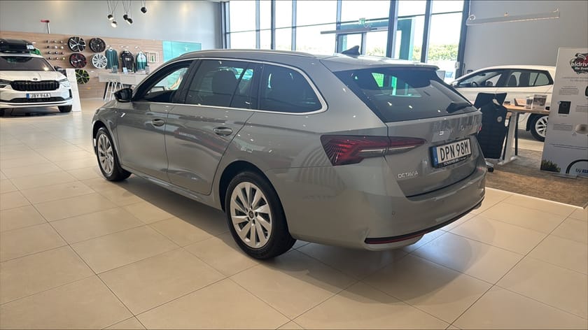 Bild 4 av Škoda Octavia Kombi SELECTION 1,5 TSI M-HEV 116 HK DSG