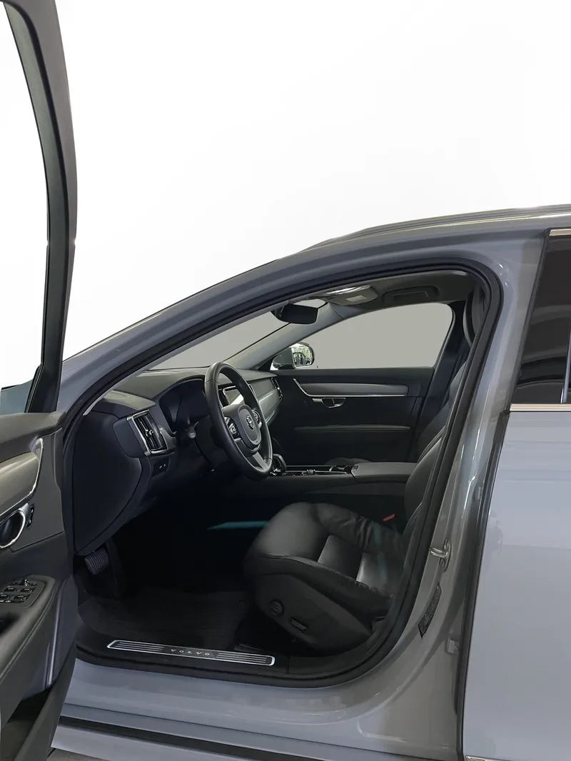 Bild 10 av 16 – Volvo V90 T6 Core Edition II