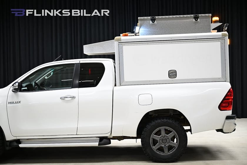Bild 5 av Toyota Hilux Extra Cab 2.4 AWD 150HK Servicebil|Kåpa|Drag|Släde|Leasbar|SeUtr!