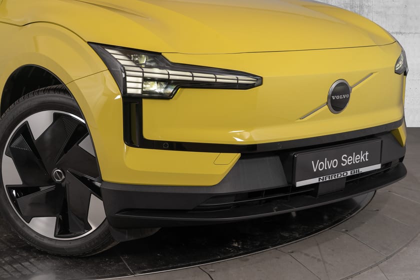 Bilde 2 av Volvo EX30 Single Motor Extended Range Plus 272 hk. Harman kardon/Adaptiv CC/Varmepumpe