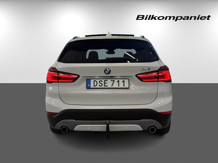 Bild 5 av BMW X1 xDrive20d Model Sport H&K HUD Drag Panorama