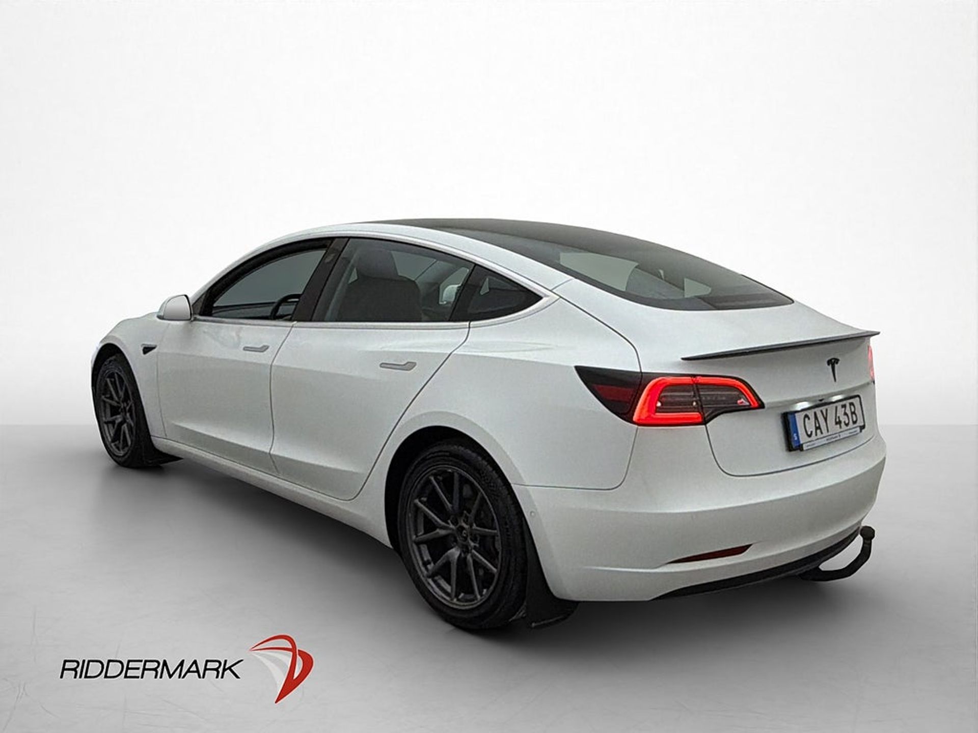 Tesla Model 3 2020, kuva 6/10